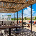 Private Pool And Rooftop For 3